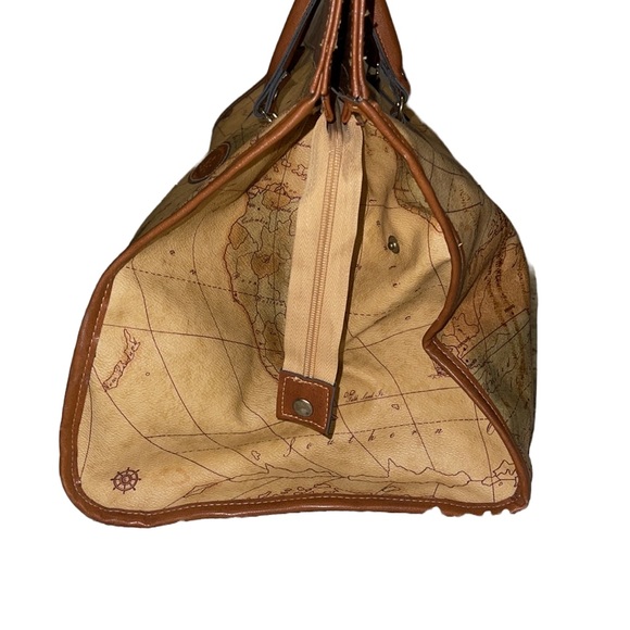 The Columbus Collection by Bagoda Vintage Map Carry On Duffle Bag Set “The Nina” - Picture 4 of 13